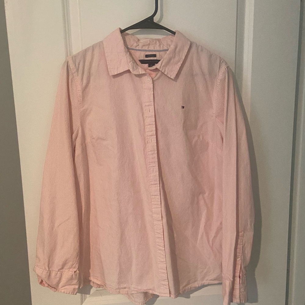 EUC XL Tommy Hilfiger pink/ while striped button down shirt